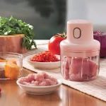 مینی خردکن شارژی اورجینال سه تیغه | خرد کن برقی صورتی دستی برای پیاز، سیر، هویج و غذای کودک - تصویر 6